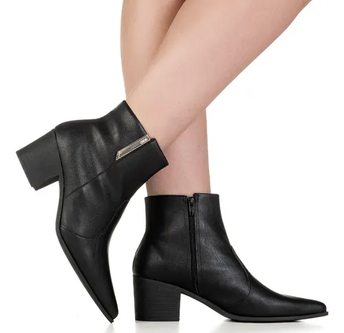 Bota Feminina Bico Fino Cano Curto