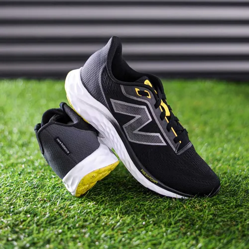 Tênis New Balance Arish