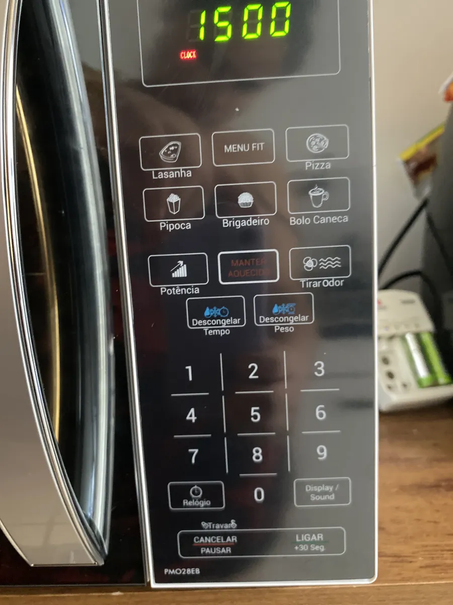 Microondas Philco PMO28 prata 28L 127V