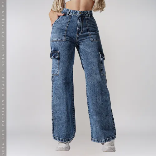 Calça Cargo Bolso Lateral