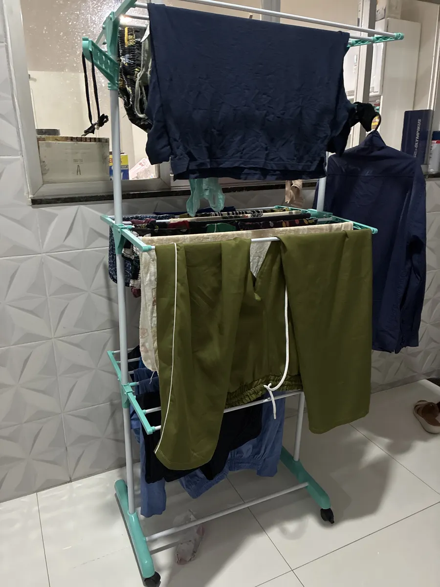 Varal De Chão 3 Andares Dobrável Com Rodinhas