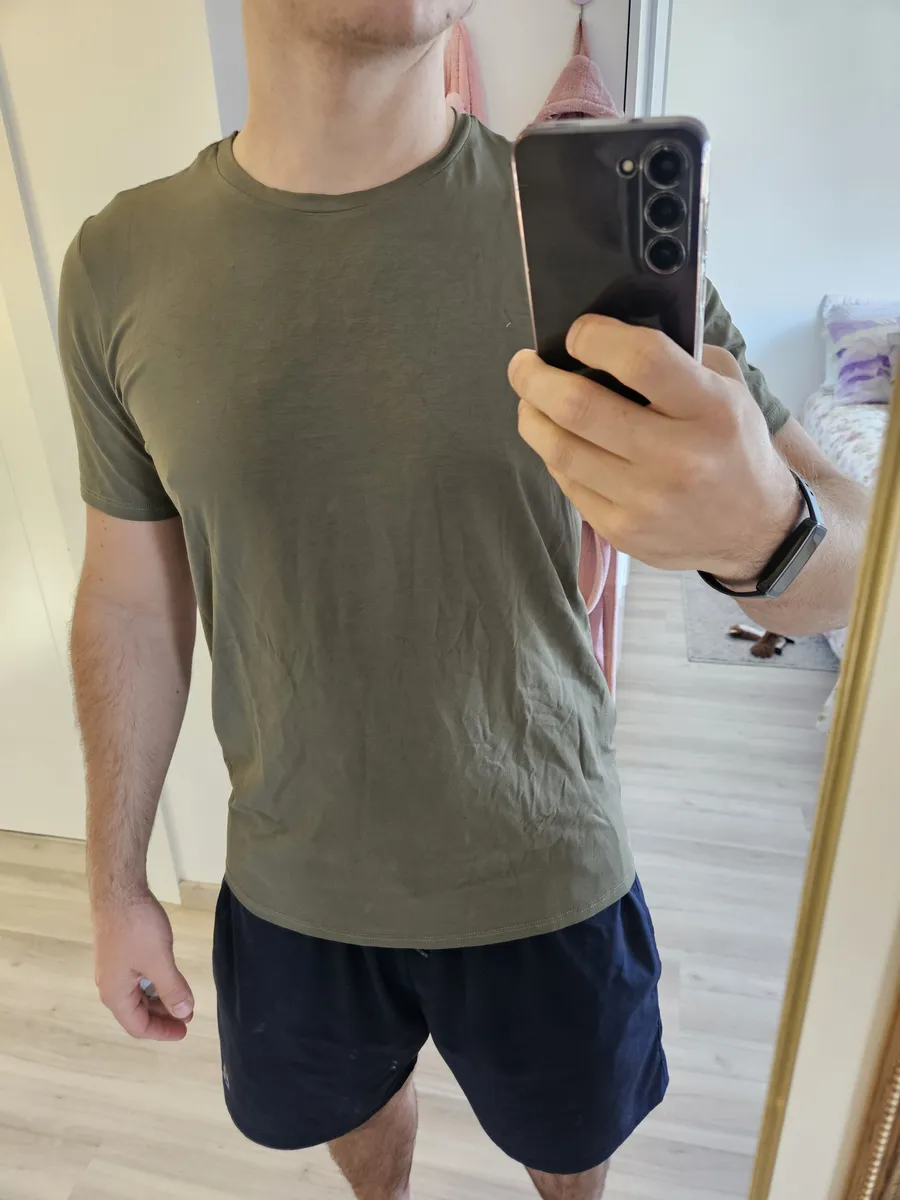 Daily T-shirt Insider